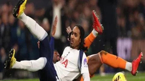 滑雪与登山谁更胜一筹？亚冬赛秒见分晓！人民日报